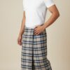 Men's Stylish Plaid Lungi - Beige and Blue Checkered Design