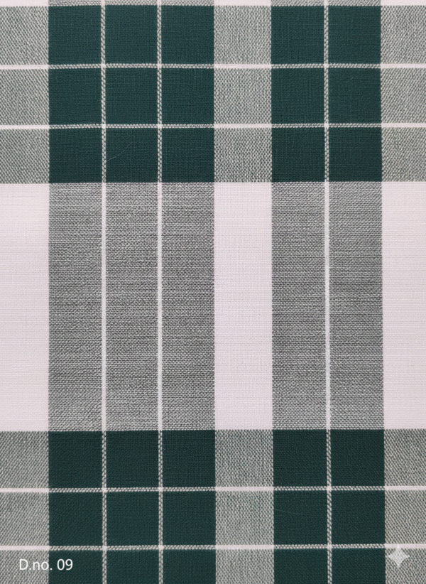 Men's Bold Plaid Lungi - High-Contrast Dark Green & White Check