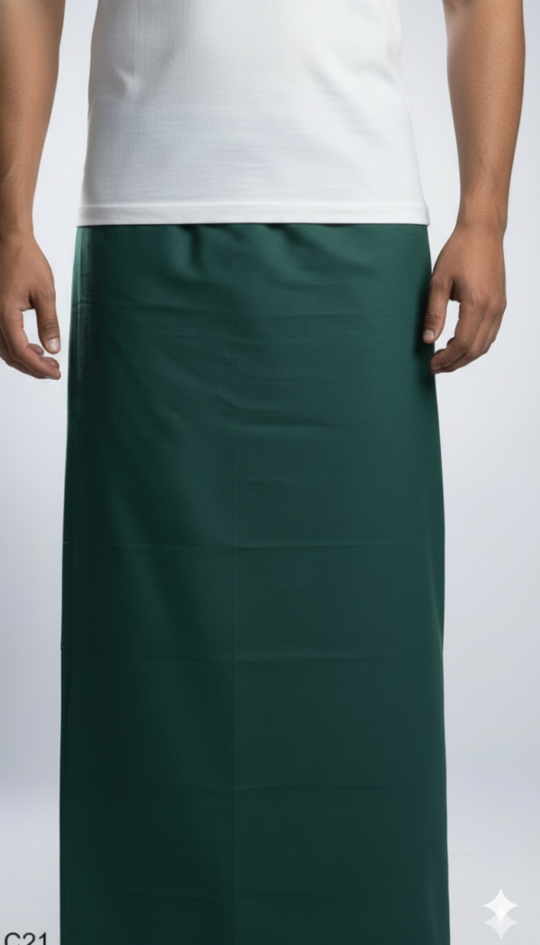 Men's Premium Cotton Lungi - Solid Emerald Green (2.25 Meters) - C21